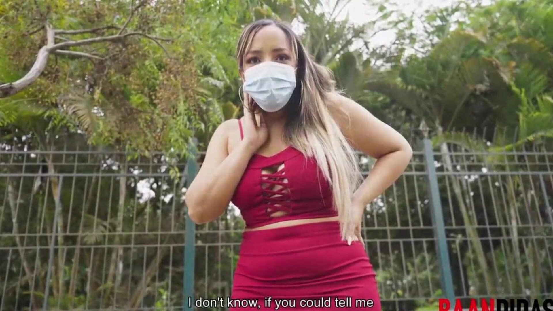 Horny Venezuelan discovered in a park is lightly banged .... BAANDIDA caught