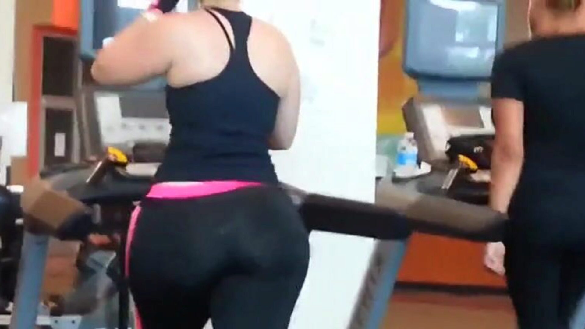 Culo en el gym