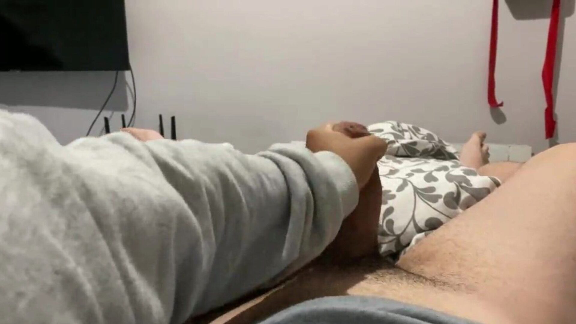 Jag berättar för honom hur jag får honom att fuska och den här killen dyker upp på spanska
