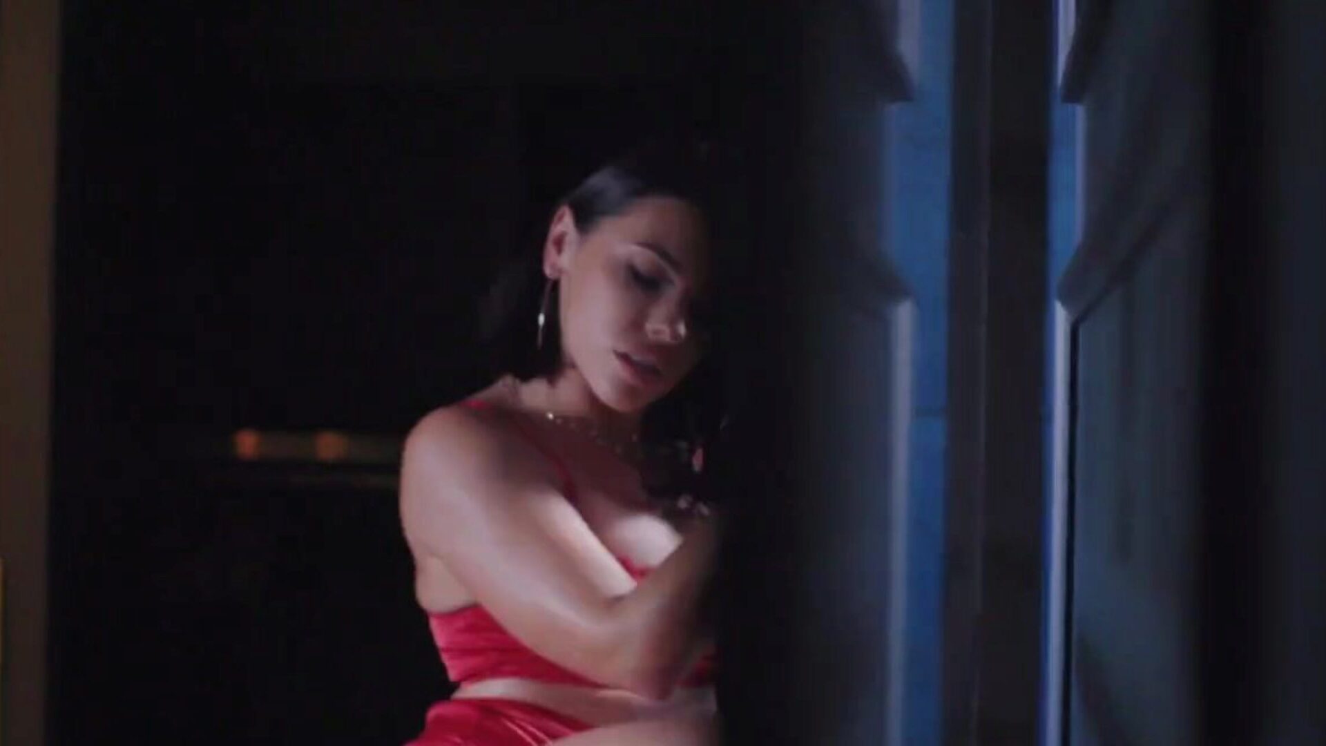 tushyraw adriana pazza anale ottiene il suo buco del culo spalancato