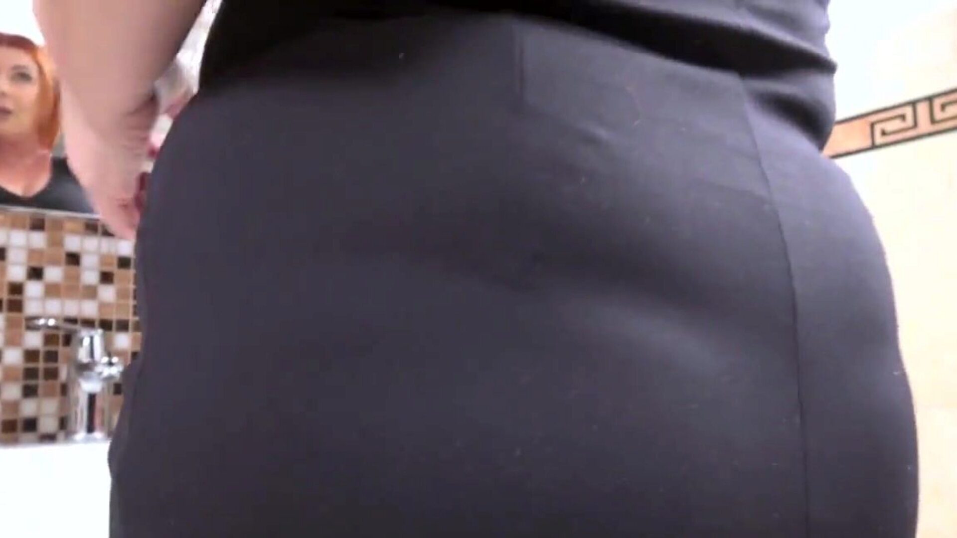 cougar prepotente che schizza per halloween martine è una milf arrapata che brama schlong e cattura il più grande video 4k ultra hd su grandmams.com